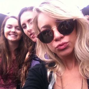 Meet your Posher, Cara